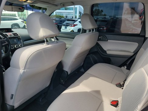Used 2018 Subaru Forester 2.5i Premium w/ All-Weather Package image 10