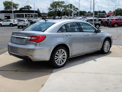 Used 2013 Chrysler 200 Touring image 12