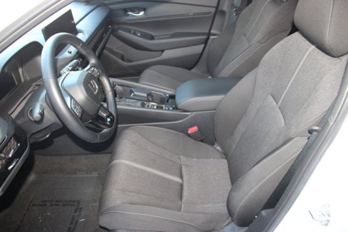 Used 2025 Honda Accord Sport image 5
