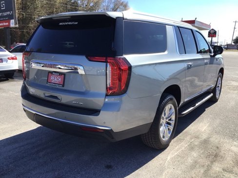 Used 2023 GMC Yukon XL SLT image 6