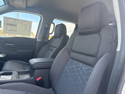 New 2025 Nissan Frontier SV image 10