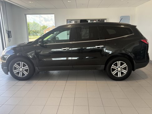 Used 2015 Chevrolet Traverse LT image 2