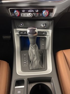 Used 2022 Audi Q3 2.0T Premium Plus w/ Premium Plus Package image 27
