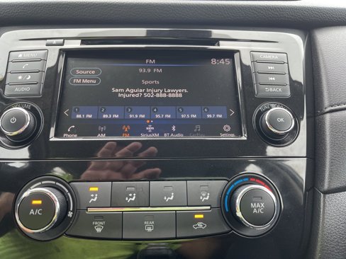 Used 2020 Nissan Rogue S image 25