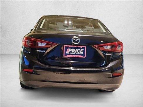 Used 2018 MAZDA MAZDA3 Sport image 4