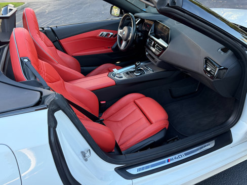 Used 2022 BMW Z4 M40i w/ Premium Package image 24