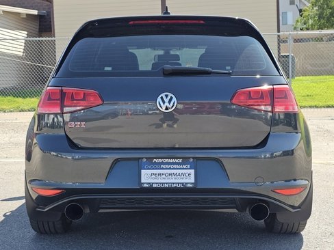 Used 2017 Volkswagen GTI SE image 21