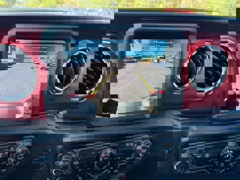 Used 2020 Jeep Gladiator Rubicon image 17