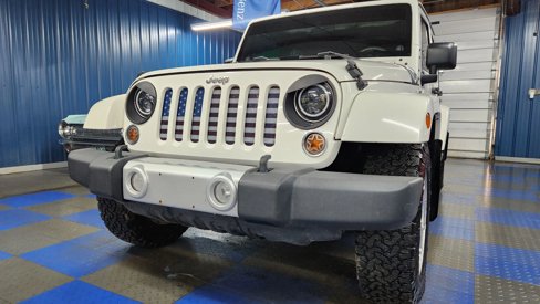 Used 2010 Jeep Wrangler Unlimited Sahara w/ Dual Top Group image 47