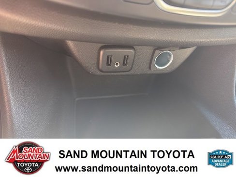 Used 2022 Chevrolet Traverse LS image 22