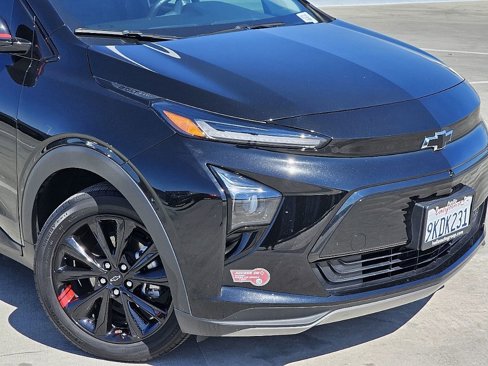 Used 2023 Chevrolet Bolt EUV Premier w/ Redline Edition image 5
