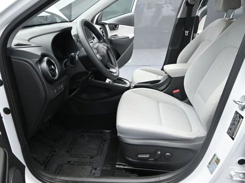 Used 2023 Hyundai Kona SEL image 12