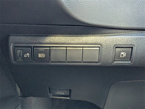 Used 2024 Toyota Corolla LE image 28