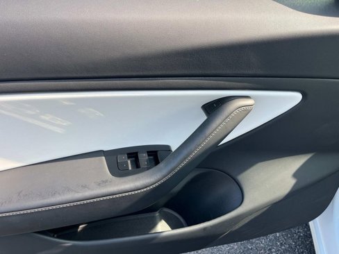 Used 2019 Tesla Model 3 Long Range image 14