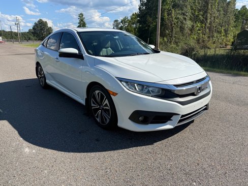 Used 2018 Honda Civic EX-L image 4