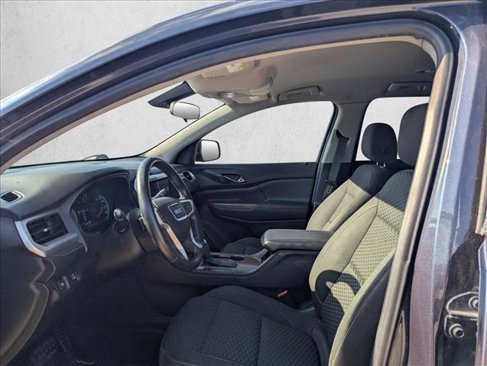 Used 2019 GMC Acadia SLE w/ LPO, Floor Liner Package image 9