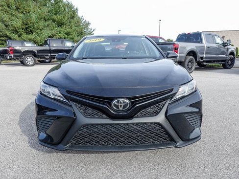 Used 2019 Toyota Camry SE image 8