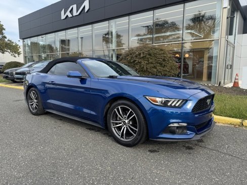 Used 2017 Ford Mustang Premium image 1