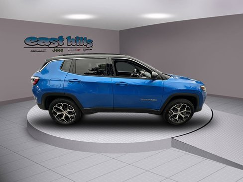 Used 2024 Jeep Compass Limited w/ Sun and Sound Group image 2