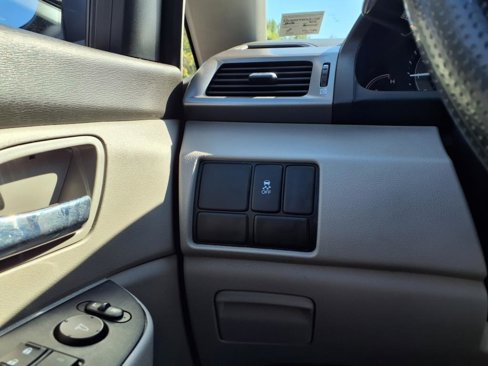 Used 2016 Honda Odyssey LX image 23