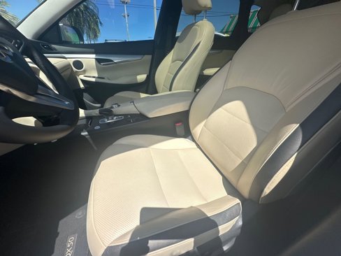 Used 2019 INFINITI QX50 Essential image 23