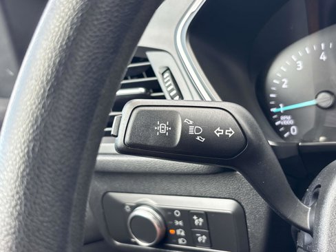 Used 2020 Ford Escape SE image 29