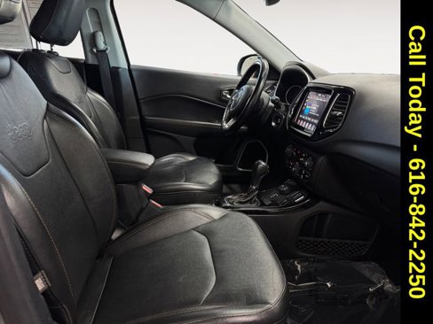 Used 2021 Jeep Compass Limited image 21