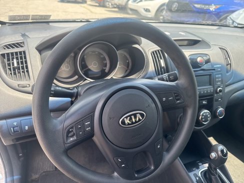 Used 2012 Kia Forte EX image 11