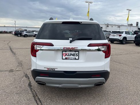 Used 2023 GMC Acadia SLT image 8