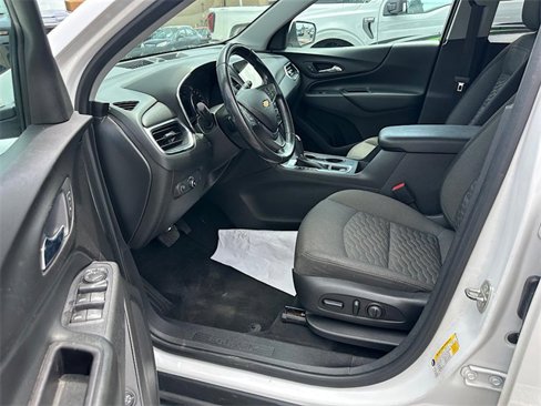 Used 2018 Chevrolet Equinox LT w/ Sun & Infotainment Package image 10