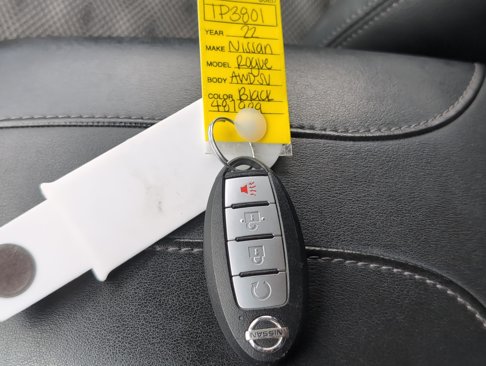 Used 2022 Nissan Rogue Sport SV image 22