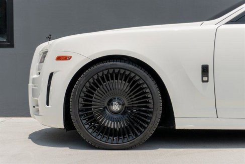 Used 2012 Rolls-Royce Ghost image 17