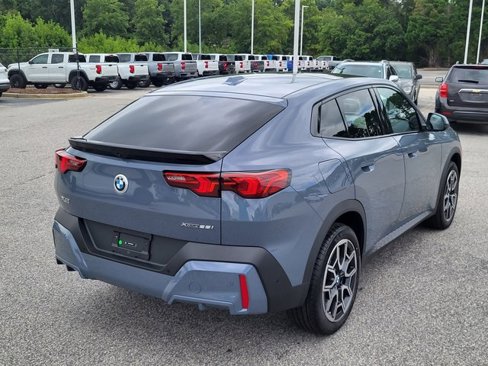 New 2025 BMW X2 xDrive28i w/ Convenience Package image 2