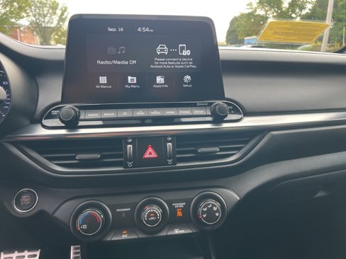 Certified 2021 Kia Forte GT-Line image 18