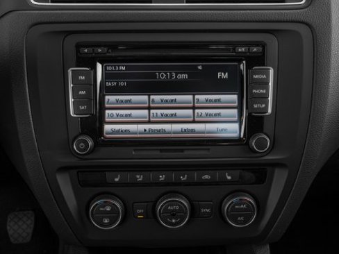 Used 2016 Volkswagen Jetta S image 9
