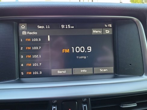 Used 2019 Kia Optima S image 21