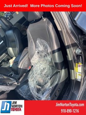 Used 2017 Toyota Highlander XLE image 9