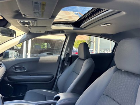 Used 2019 Honda HR-V EX image 15