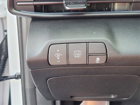 New 2025 Hyundai Elantra SEL image 20