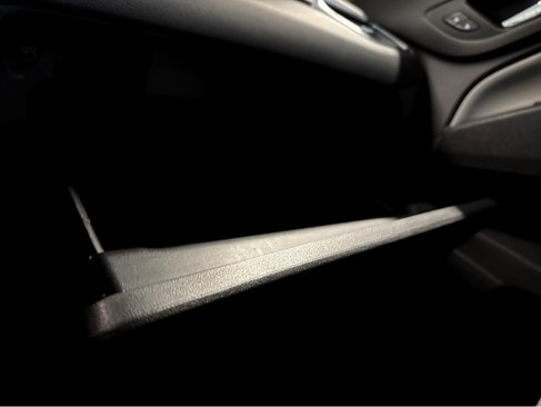 Used 2021 Chevrolet Equinox LS image 16