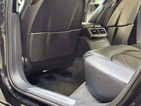 Used 2014 Audi A8 L TDI w/ Premium Package image 33