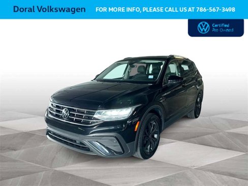 Used 2023 Volkswagen Tiguan SE image 4