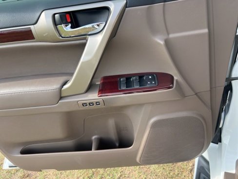 Used 2018 Lexus GX 460 image 11