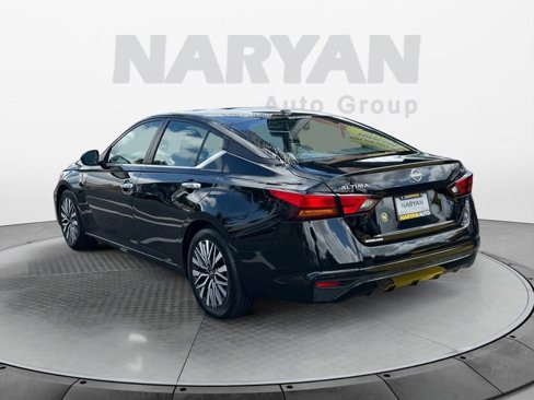 Used 2023 Nissan Altima 2.5 SV image 6