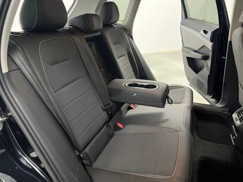 Used 2024 Volkswagen Taos SE image 19