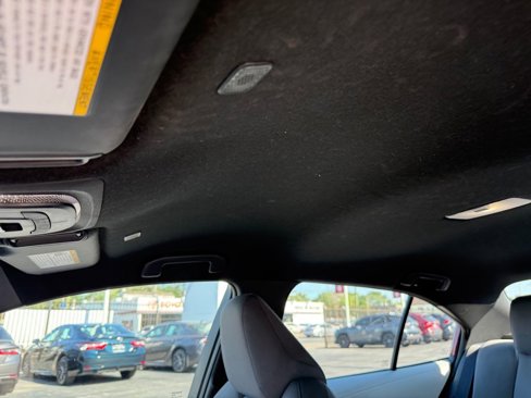 Used 2024 Toyota Corolla SE image 28