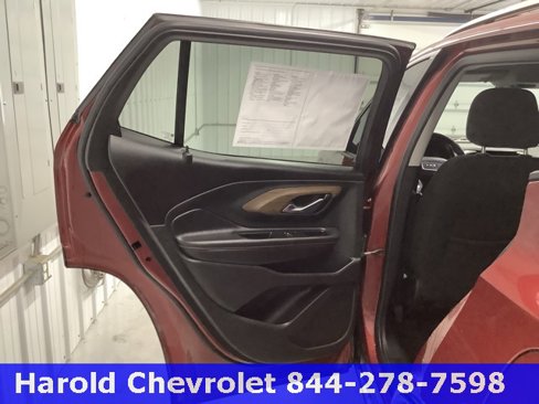 Used 2018 GMC Terrain SLE w/ Driver Convenience Package image 11