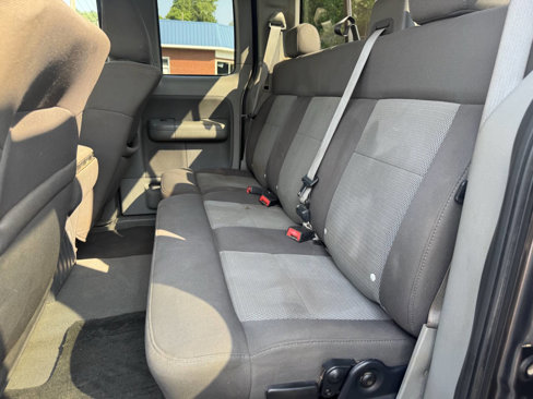 Used 2004 Ford F150 XLT image 14