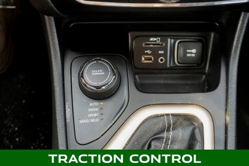 Used 2015 Jeep Cherokee Limited image 20