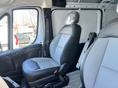 Used 2023 RAM ProMaster 2500 image 21